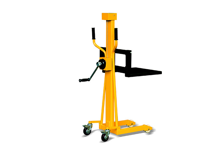 Lightweight LS80 LS150 Manual Winch Stacker With Adjustable Fork Capacity 150Kg